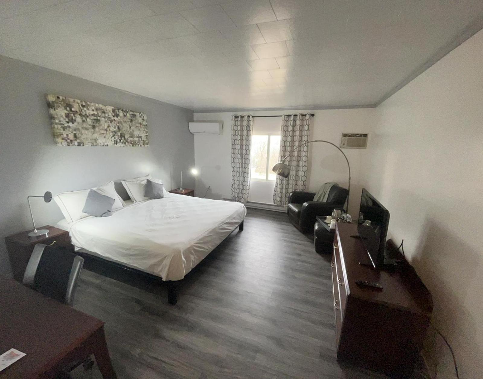 Rainbow Mountain Resort - Lgbtq Friendly 东斯特劳兹堡 外观 照片