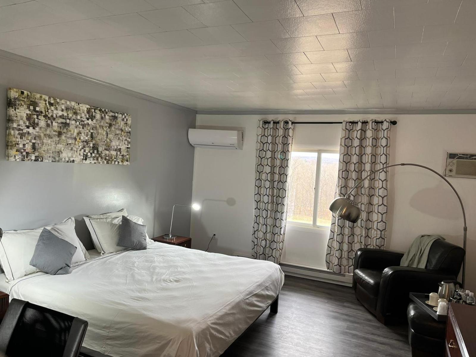 Rainbow Mountain Resort - Lgbtq Friendly 东斯特劳兹堡 外观 照片