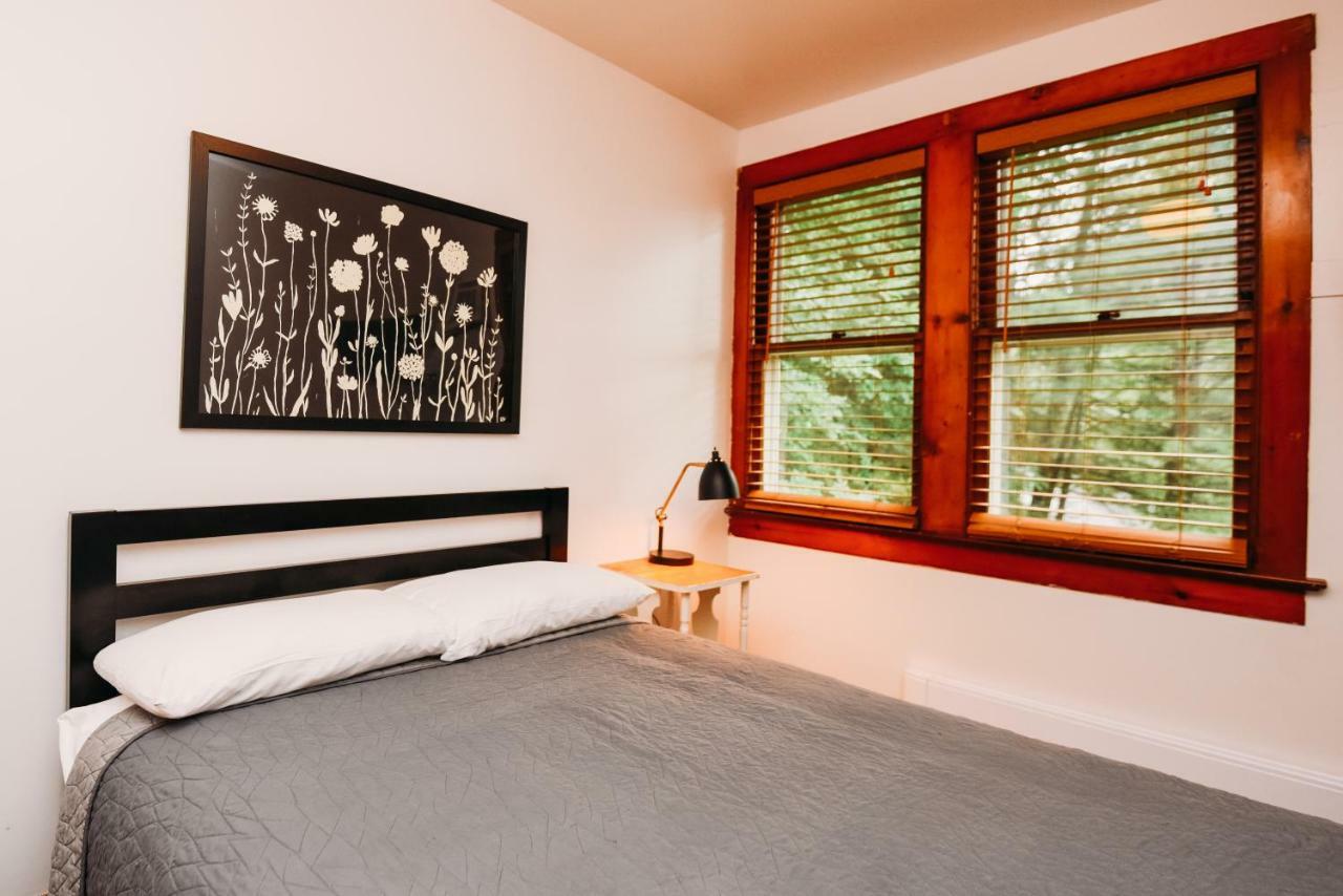 Rainbow Mountain Resort - Lgbtq Friendly 东斯特劳兹堡 外观 照片